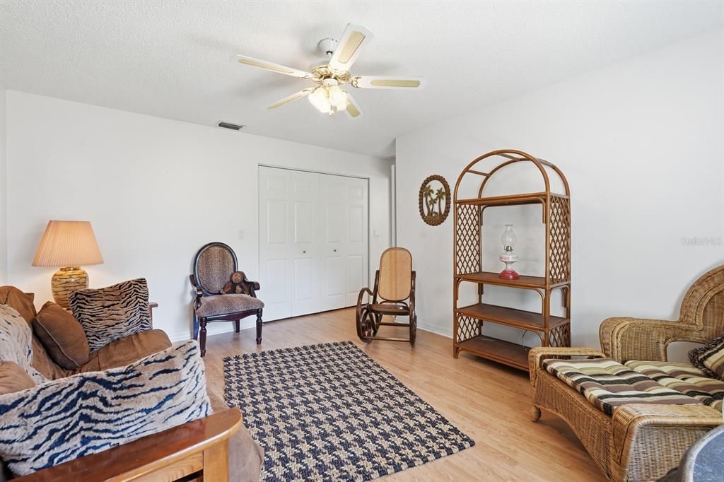 For Sale: $450,000 (3 beds, 2 baths, 2592 Square Feet)