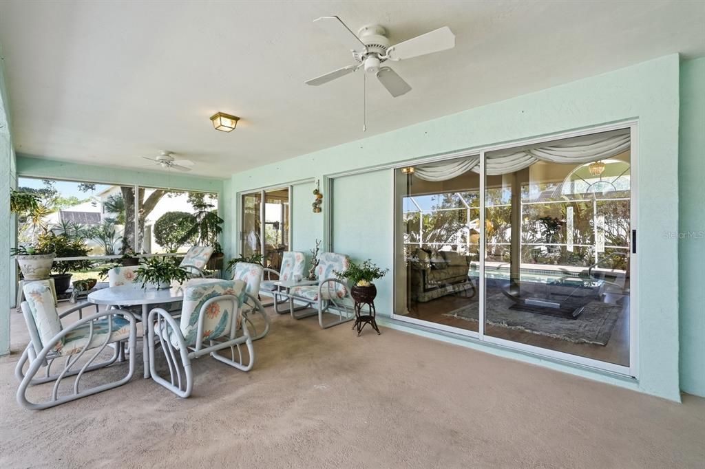 For Sale: $450,000 (3 beds, 2 baths, 2592 Square Feet)