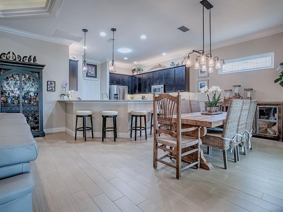 Active With Contract: $649,000 (3 beds, 2 baths, 2319 Square Feet)