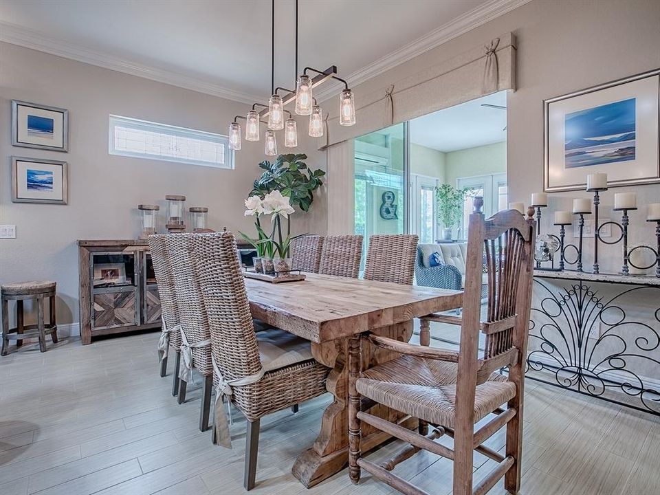 Active With Contract: $649,000 (3 beds, 2 baths, 2319 Square Feet)