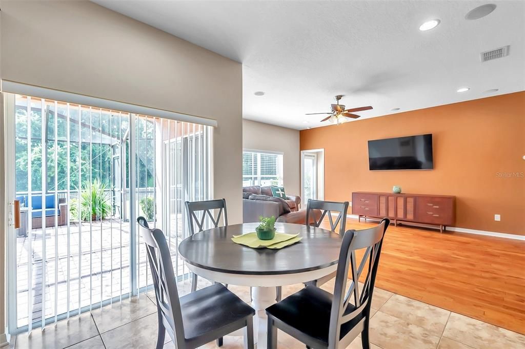 В аренду: $3,300 (5 спален, 3 ванн, 2635 Квадратных фут)