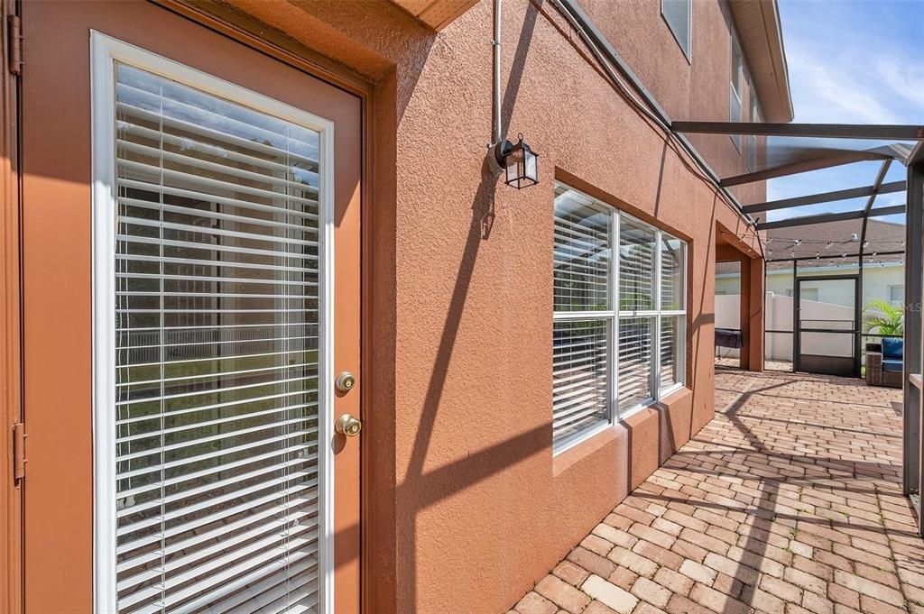 В аренду: $3,300 (5 спален, 3 ванн, 2635 Квадратных фут)