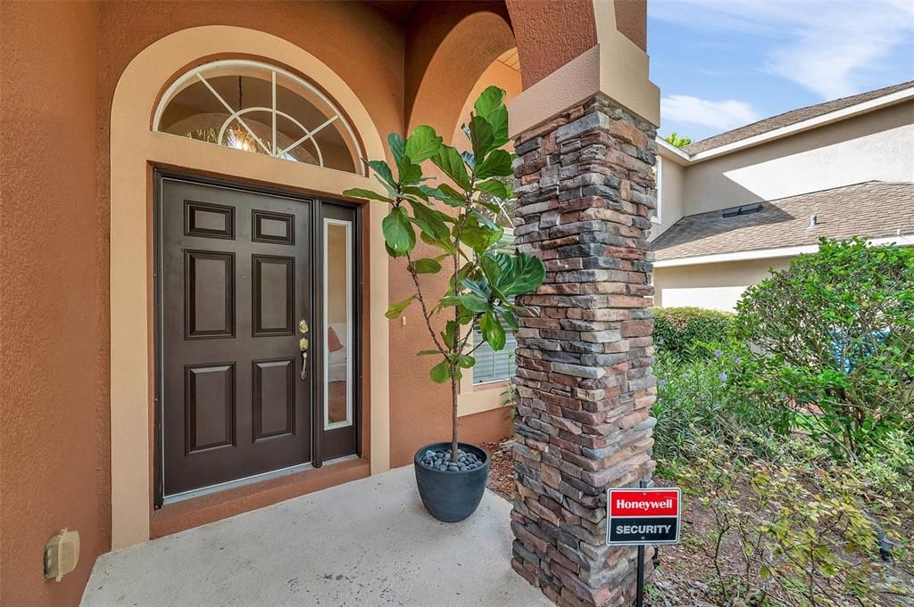 В аренду: $3,300 (5 спален, 3 ванн, 2635 Квадратных фут)