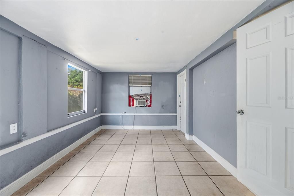 待售: $289,900 (3 贝兹, 2 浴室, 1078 平方英尺)