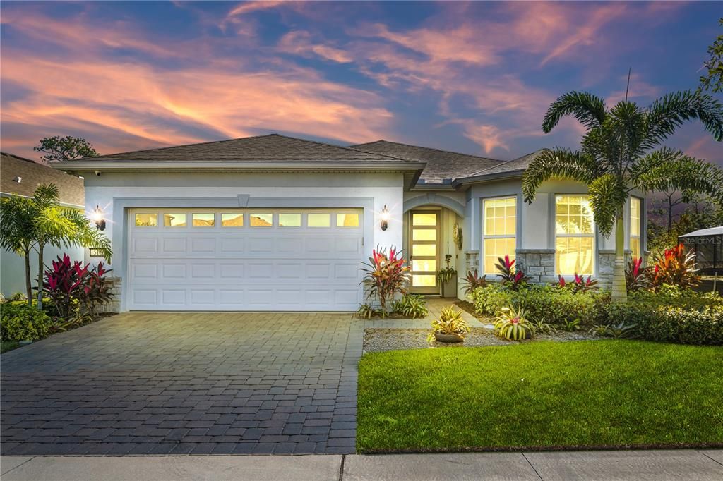 En Venta: $996,000 (2 camas, 2 baños, 2049 Pies cuadrados)