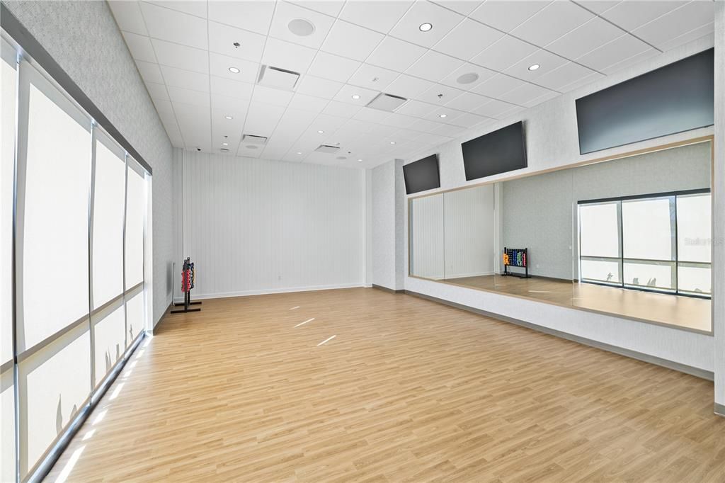 En Venta: $996,000 (2 camas, 2 baños, 2049 Pies cuadrados)