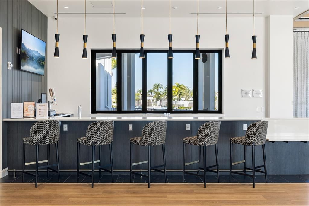 En Venta: $996,000 (2 camas, 2 baños, 2049 Pies cuadrados)