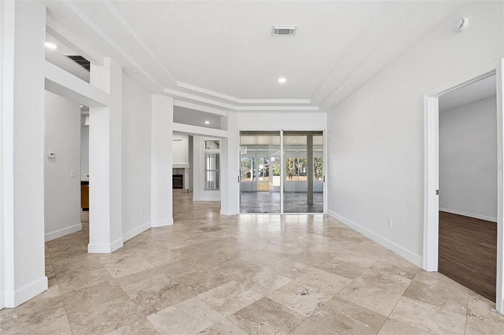 For Sale: $474,900 (4 beds, 3 baths, 2372 Square Feet)