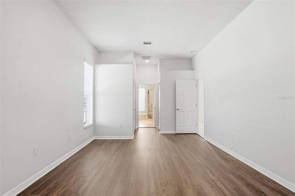 For Sale: $474,900 (4 beds, 3 baths, 2372 Square Feet)