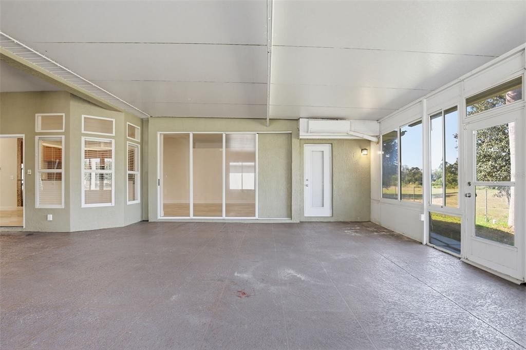 For Sale: $474,900 (4 beds, 3 baths, 2372 Square Feet)