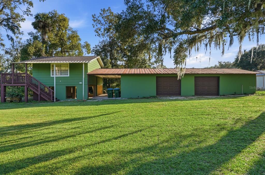 For Sale: $899,000 (5 beds, 5 baths, 4480 Square Feet)