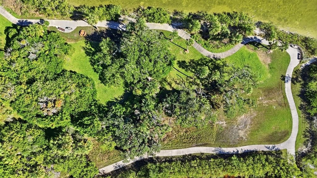 For Sale: $899,000 (5 beds, 5 baths, 4480 Square Feet)