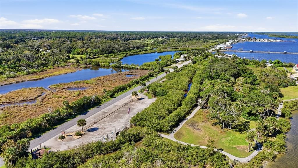 For Sale: $899,000 (5 beds, 5 baths, 4480 Square Feet)