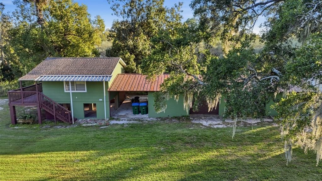 For Sale: $899,000 (5 beds, 5 baths, 4480 Square Feet)