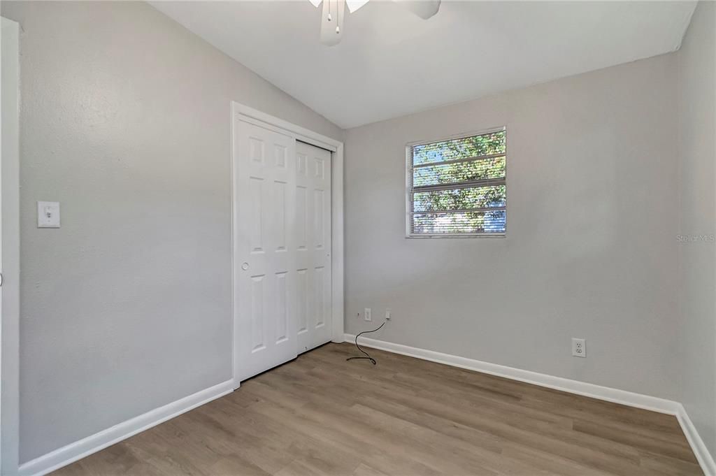 For Sale: $279,900 (3 beds, 1 baths, 864 Square Feet)