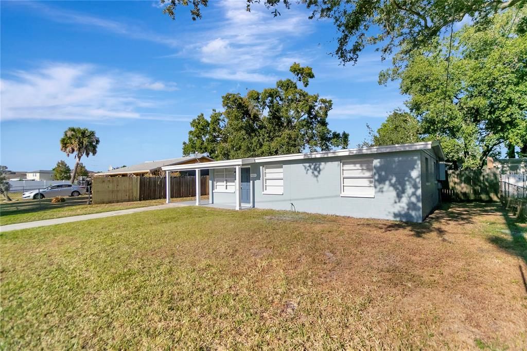 For Sale: $279,900 (3 beds, 1 baths, 864 Square Feet)