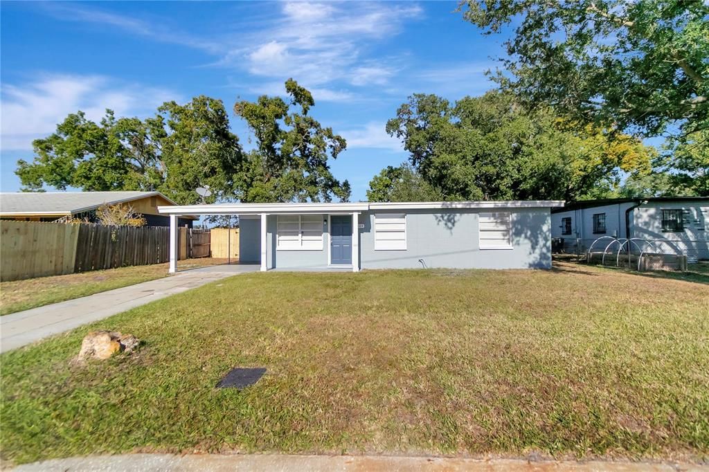 For Sale: $279,900 (3 beds, 1 baths, 864 Square Feet)