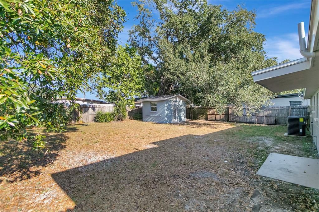 For Sale: $279,900 (3 beds, 1 baths, 864 Square Feet)