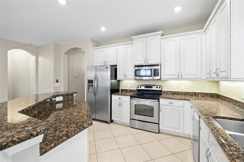 En Venta: $549,999 (3 camas, 2 baños, 1639 Pies cuadrados)