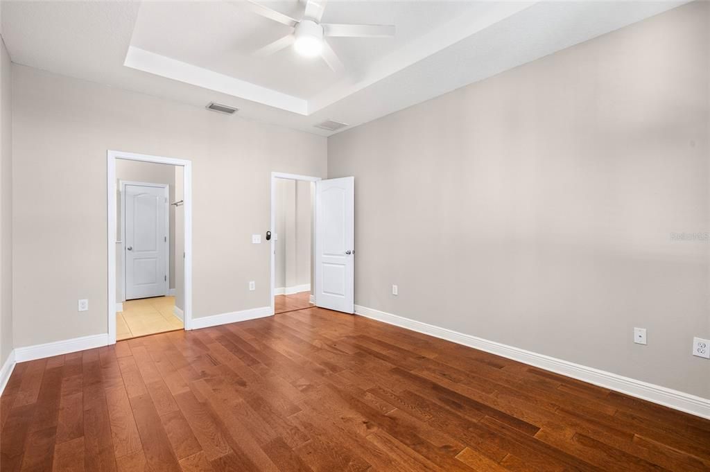 En Venta: $549,999 (3 camas, 2 baños, 1639 Pies cuadrados)