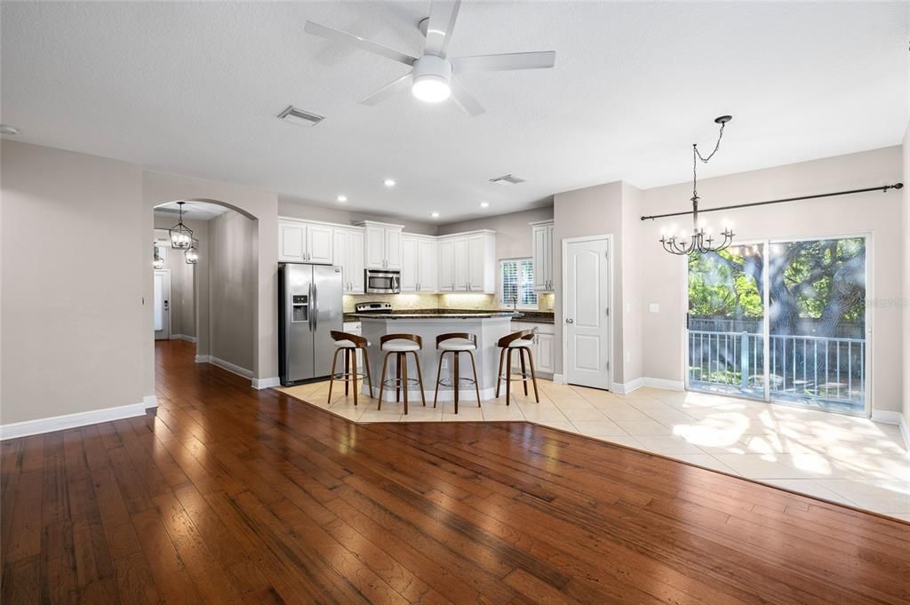 En Venta: $549,999 (3 camas, 2 baños, 1639 Pies cuadrados)