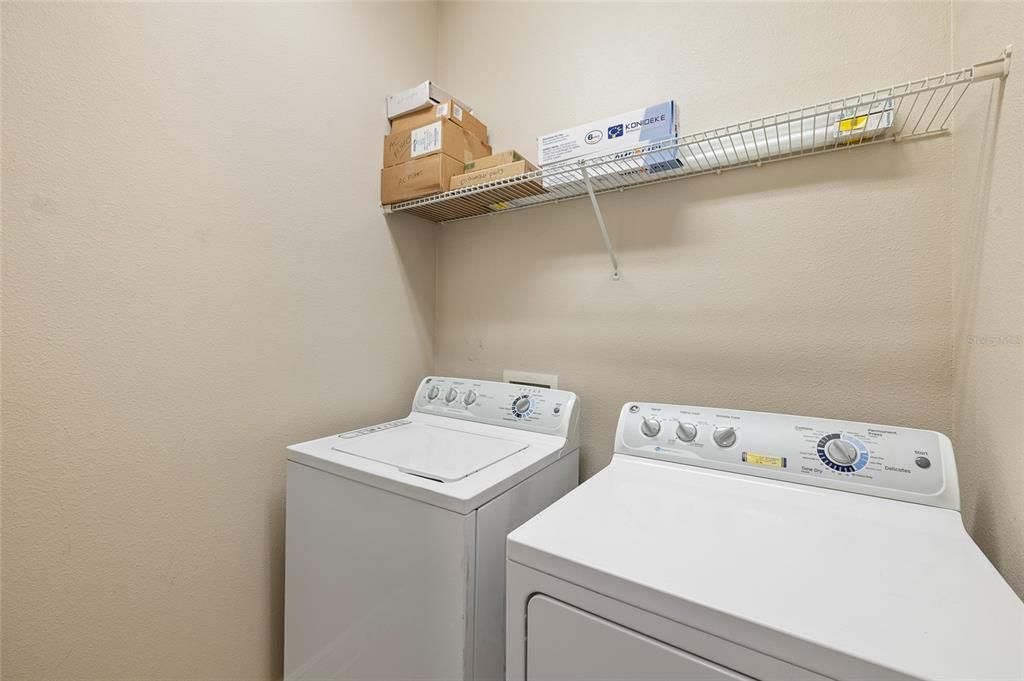 En Venta: $549,999 (3 camas, 2 baños, 1639 Pies cuadrados)