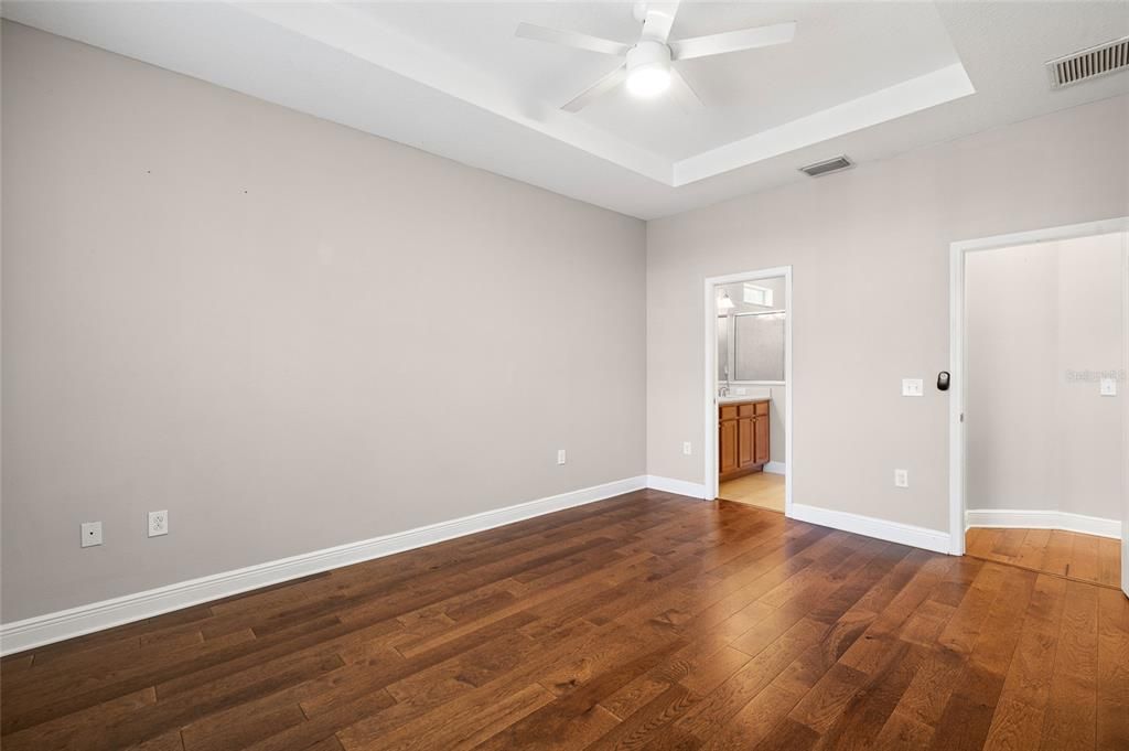 En Venta: $549,999 (3 camas, 2 baños, 1639 Pies cuadrados)