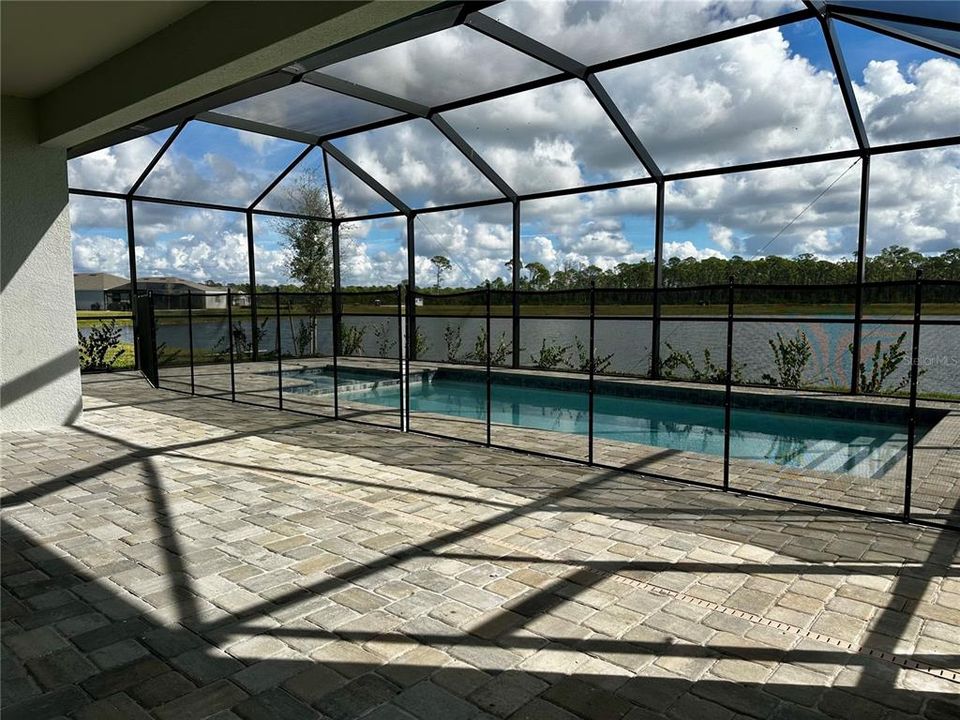 Active With Contract: $458,597 (3 beds, 3 baths, 2201 Square Feet)