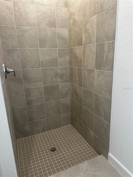 Active With Contract: $458,597 (3 beds, 3 baths, 2201 Square Feet)