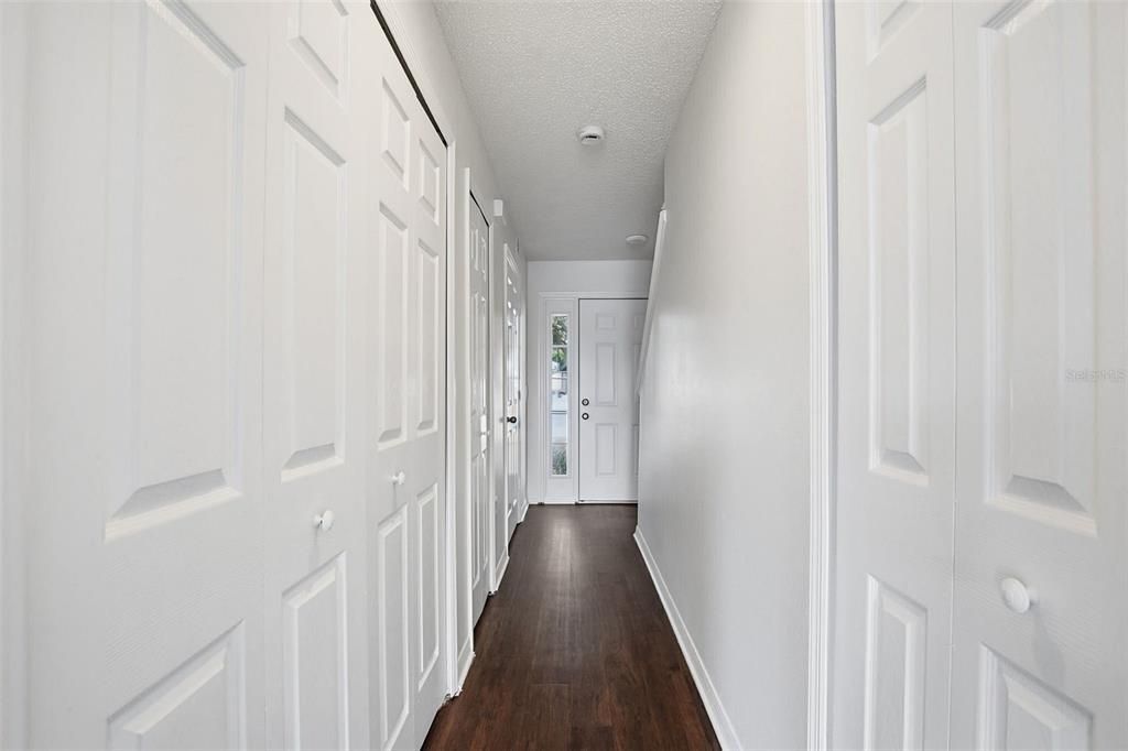 На продажу: $339,900 (4 спален, 2 ванн, 1944 Квадратных фут)