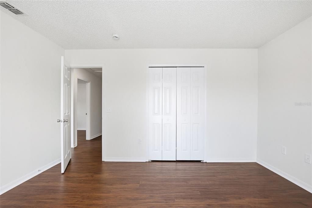 На продажу: $339,900 (4 спален, 2 ванн, 1944 Квадратных фут)