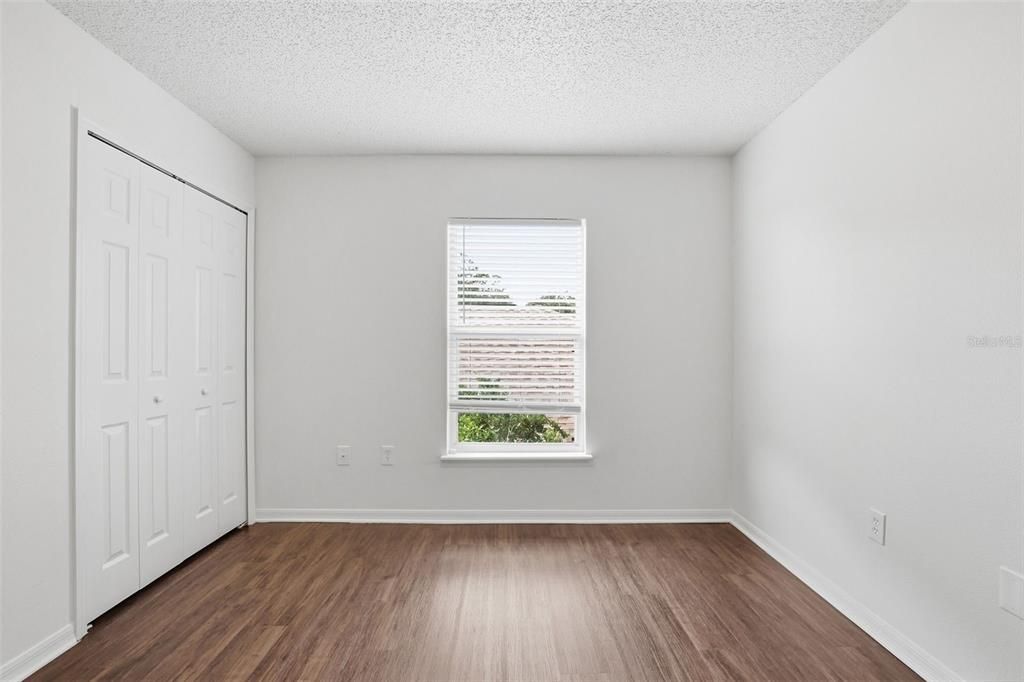 На продажу: $339,900 (4 спален, 2 ванн, 1944 Квадратных фут)