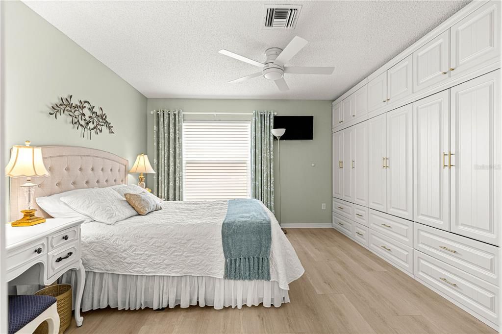 En Venta: $299,900 (2 camas, 2 baños, 1094 Pies cuadrados)