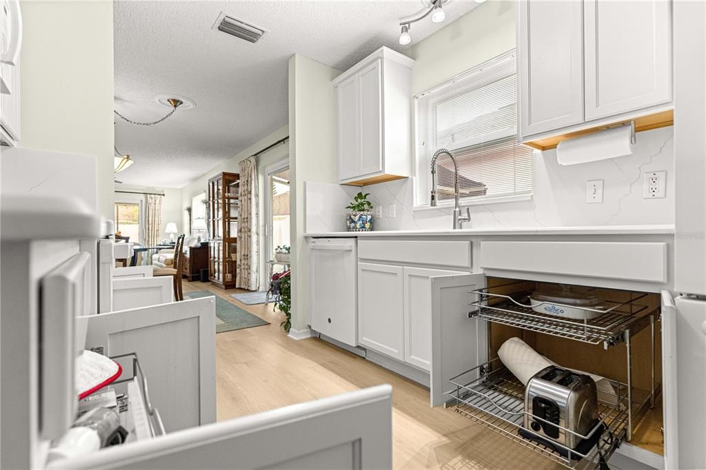 En Venta: $299,900 (2 camas, 2 baños, 1094 Pies cuadrados)