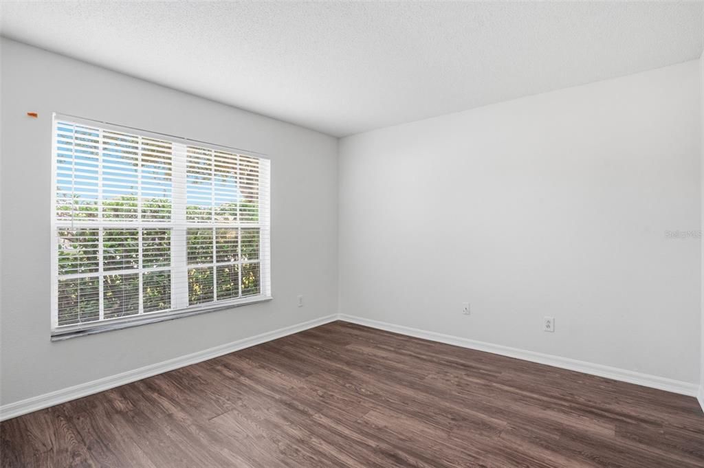 待售: $299,900 (4 贝兹, 2 浴室, 1665 平方英尺)