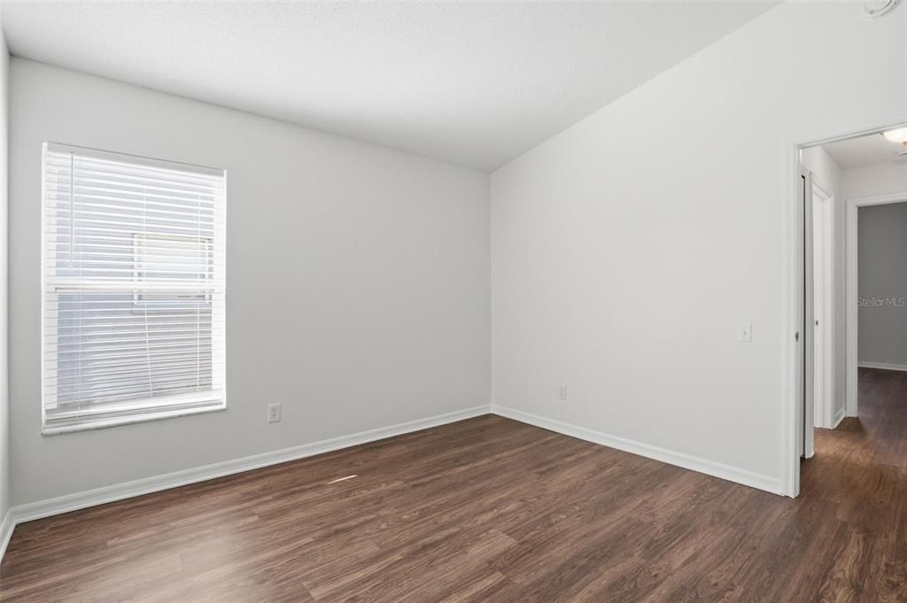 待售: $299,900 (4 贝兹, 2 浴室, 1665 平方英尺)