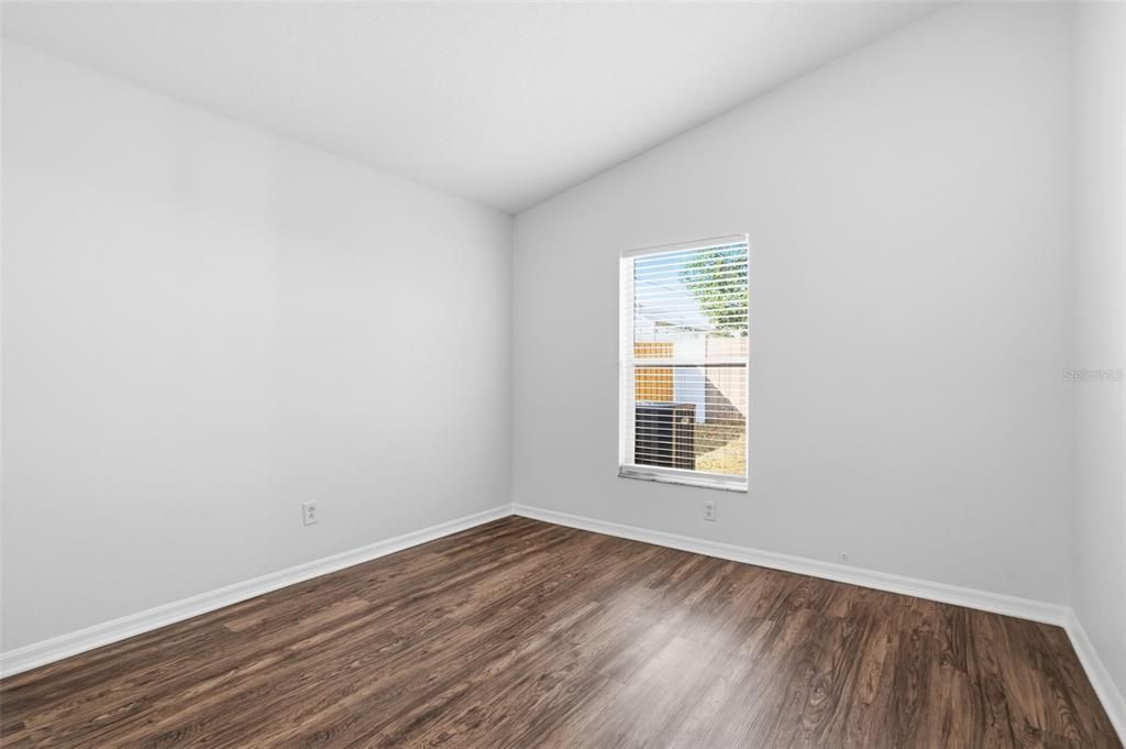 待售: $299,900 (4 贝兹, 2 浴室, 1665 平方英尺)