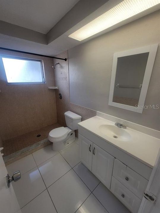 待售: $235,000 (3 贝兹, 1 浴室, 986 平方英尺)