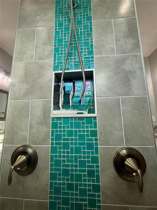 For Sale: $539,900 (3 beds, 2 baths, 1665 Square Feet)