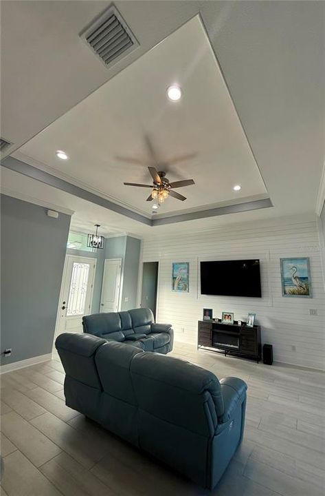 For Sale: $539,900 (3 beds, 2 baths, 1665 Square Feet)