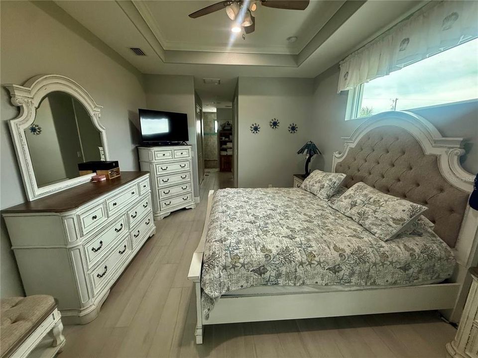 For Sale: $539,900 (3 beds, 2 baths, 1665 Square Feet)