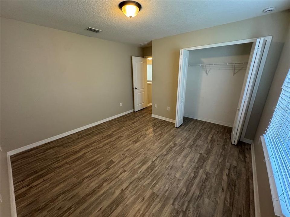 En Venta: $499,900 (3 camas, 2 baños, 2233 Pies cuadrados)