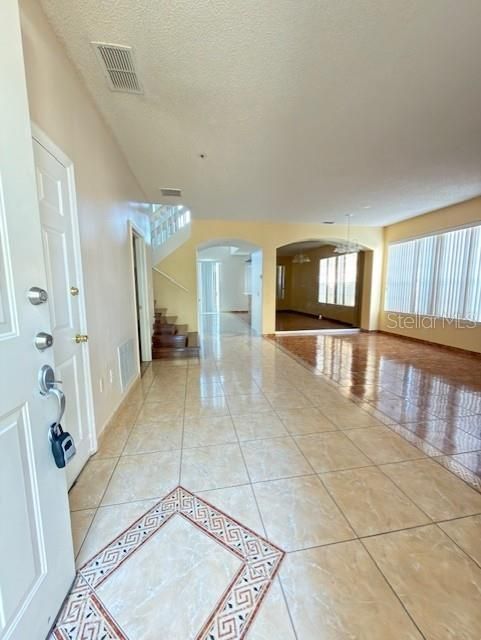 For Rent: $3,500 (5 beds, 3 baths, 2813 Square Feet)