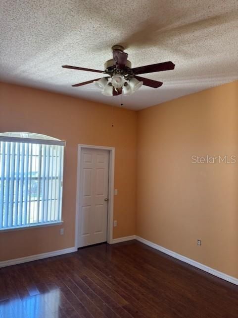 For Rent: $3,500 (5 beds, 3 baths, 2813 Square Feet)