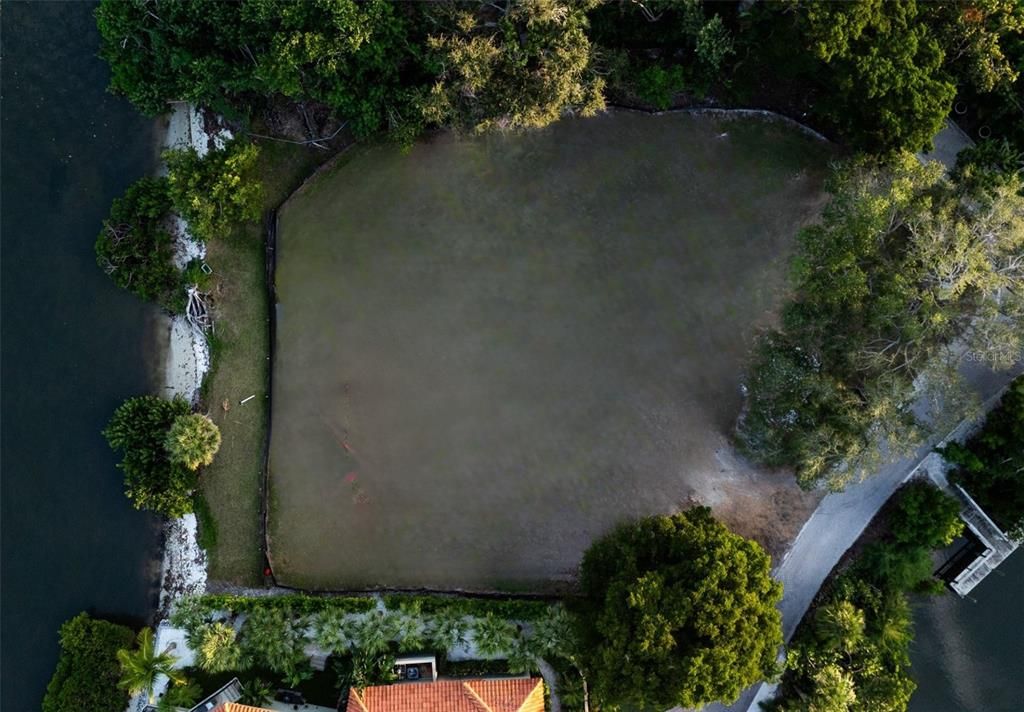 En Venta: $11,975,000 (5 camas, 5 baños, 6079 Pies cuadrados)