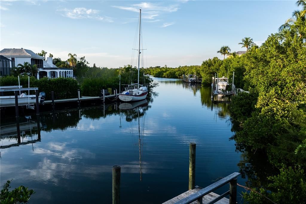 En Venta: $11,975,000 (5 camas, 5 baños, 6079 Pies cuadrados)