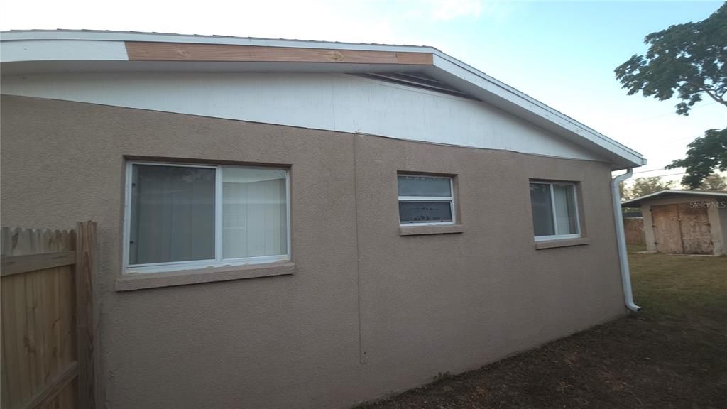 For Sale: $299,900 (3 beds, 1 baths, 1235 Square Feet)