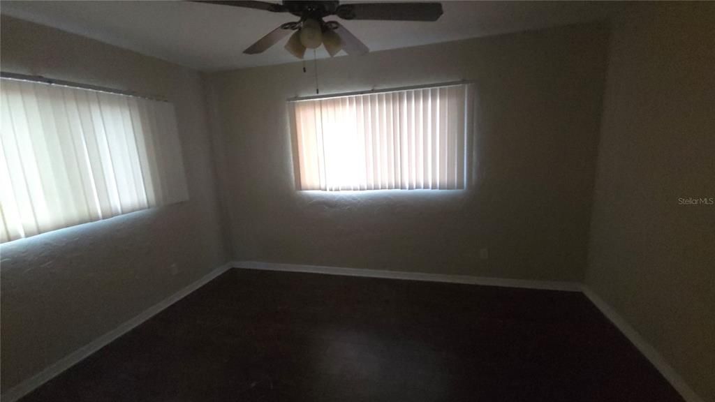 For Sale: $299,900 (3 beds, 1 baths, 1235 Square Feet)