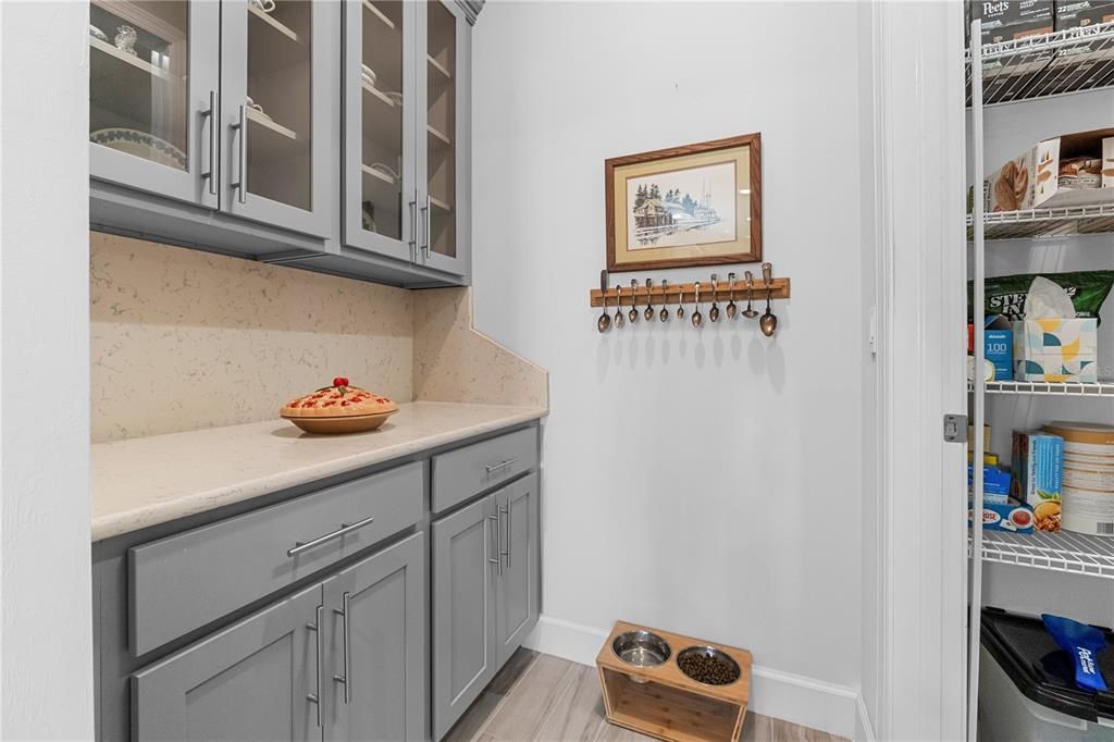 На продажу: $439,000 (2 спален, 2 ванн, 2160 Квадратных фут)