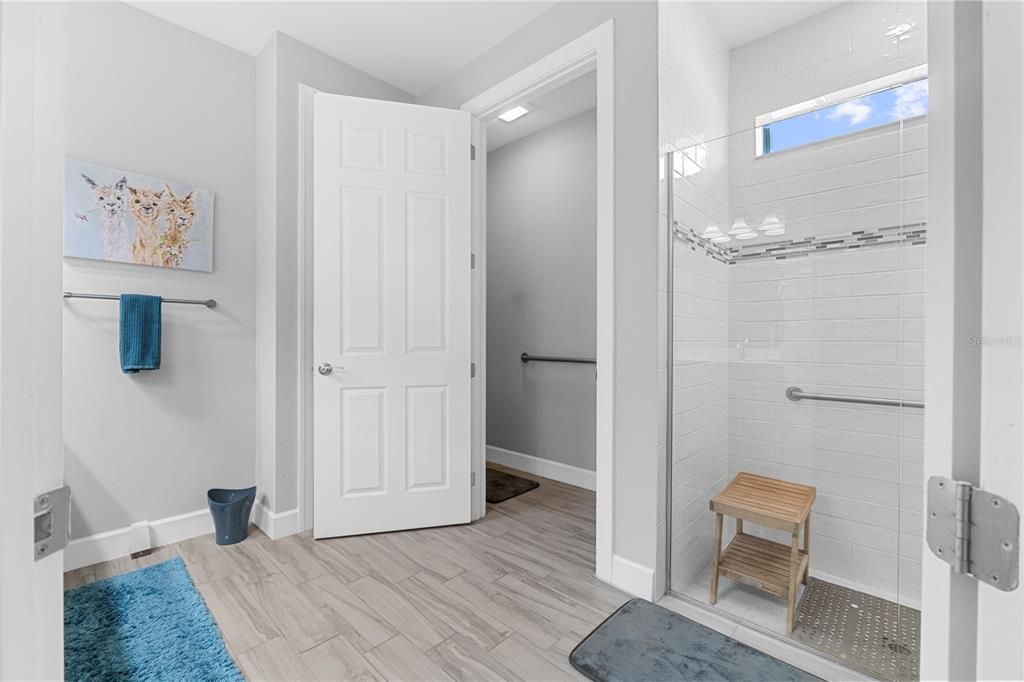 На продажу: $439,000 (2 спален, 2 ванн, 2160 Квадратных фут)